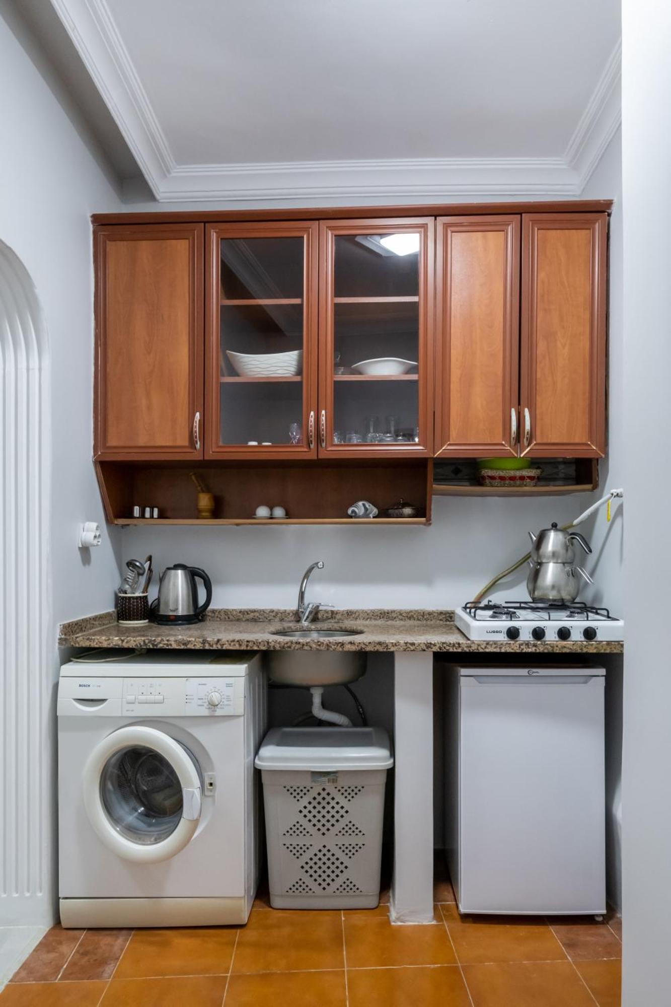 Istanblue Taksim Apart Hotel Istanbul Bagian luar foto