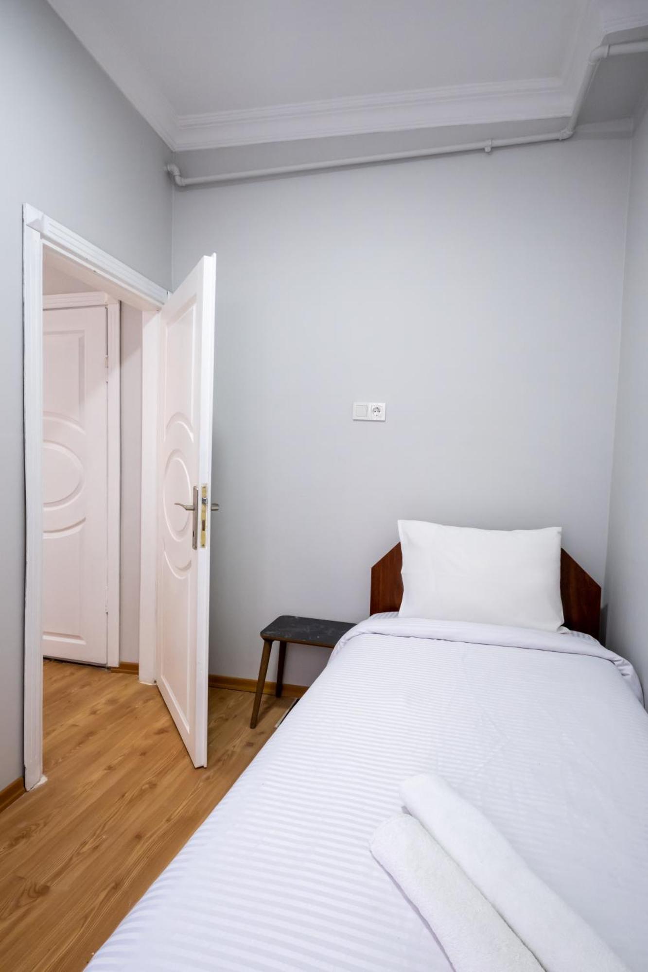 Istanblue Taksim Apart Hotel Istanbul Bagian luar foto