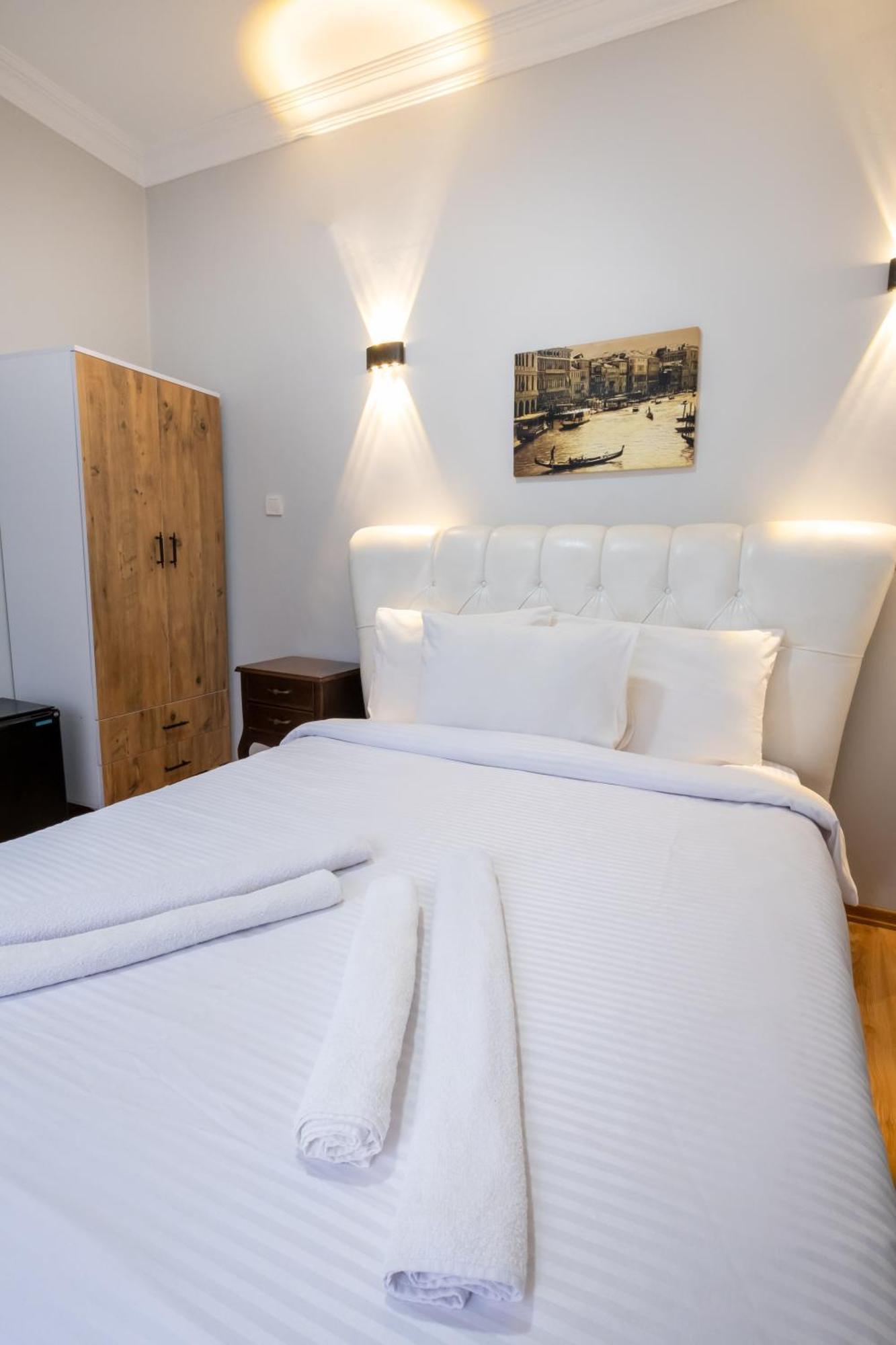 Istanblue Taksim Apart Hotel Istanbul Bagian luar foto