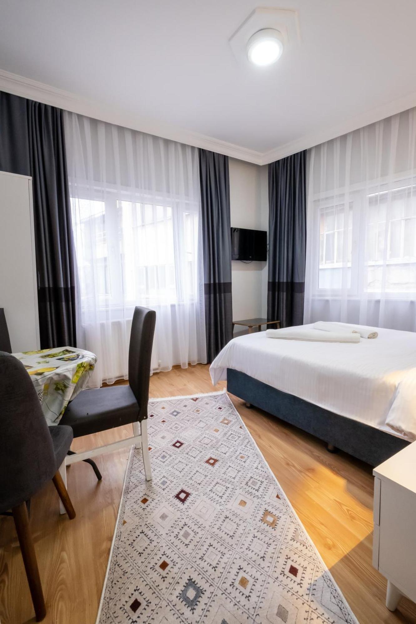 Istanblue Taksim Apart Hotel Istanbul Bagian luar foto